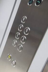 Empresa con oferta mantenimiento ascensor Valencia
